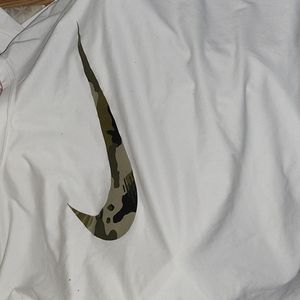 Nike dri fight nwt tags t shirt